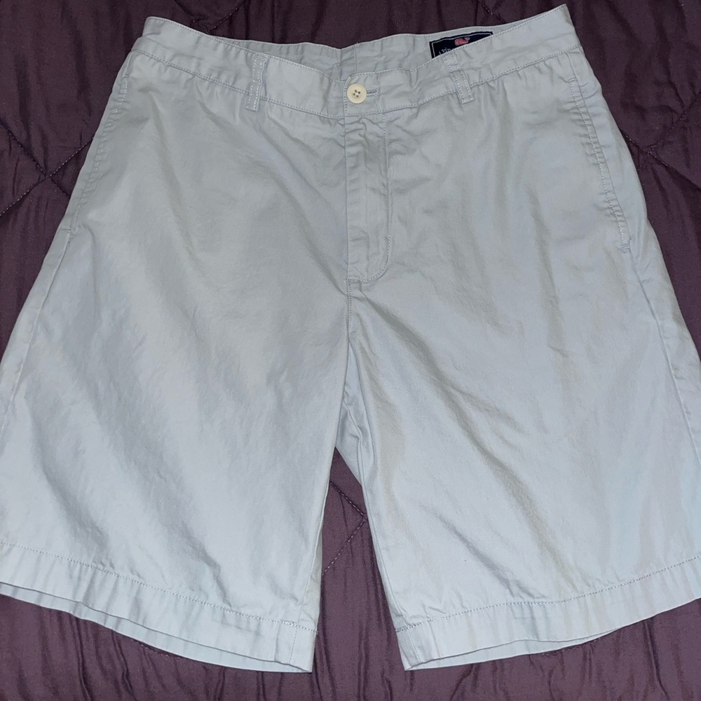 VINEYARD VINES GRAY SHORTS